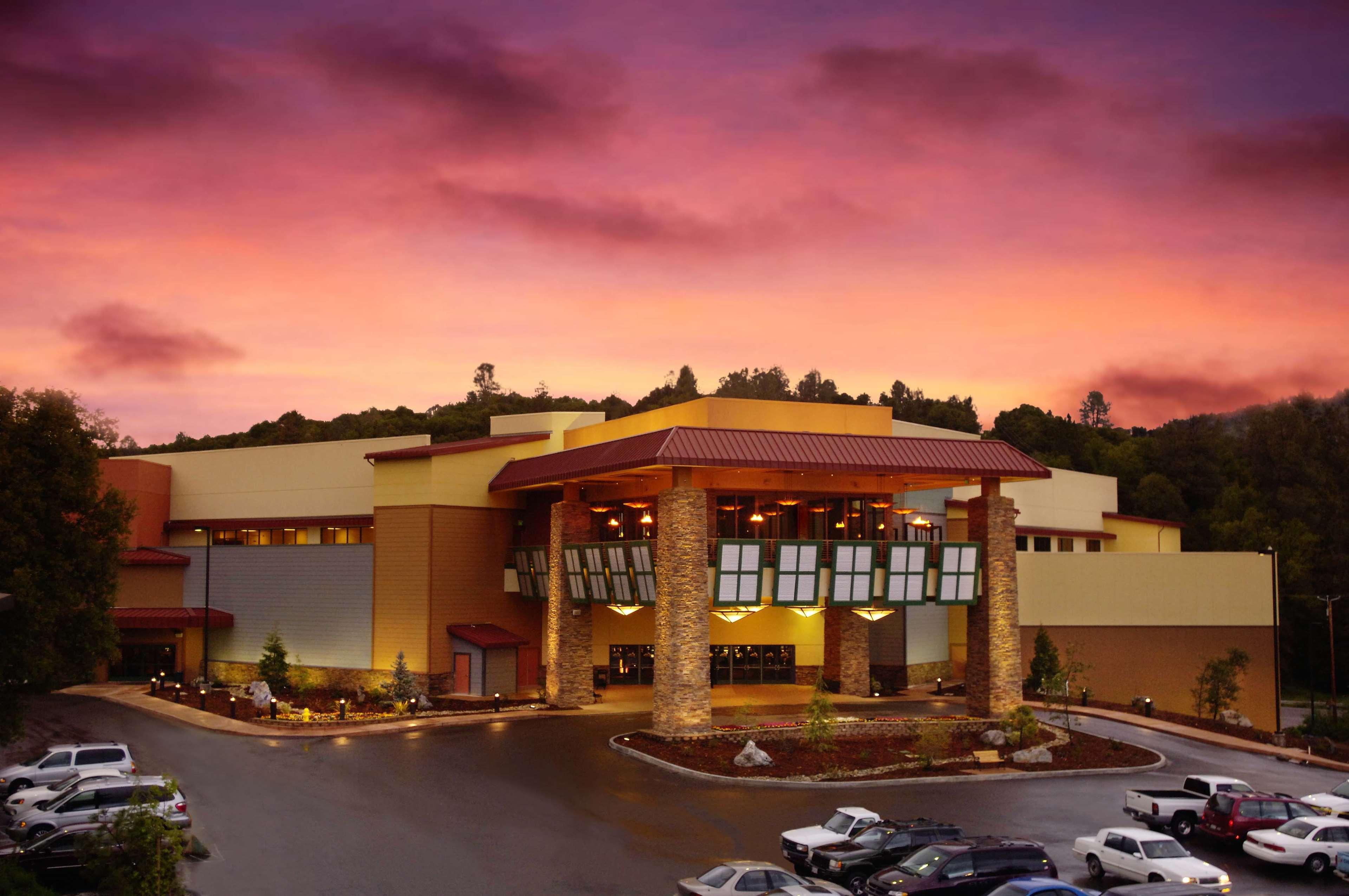 Best Western Plus Sonora Oaks Hotel And Conference Center Exterior foto